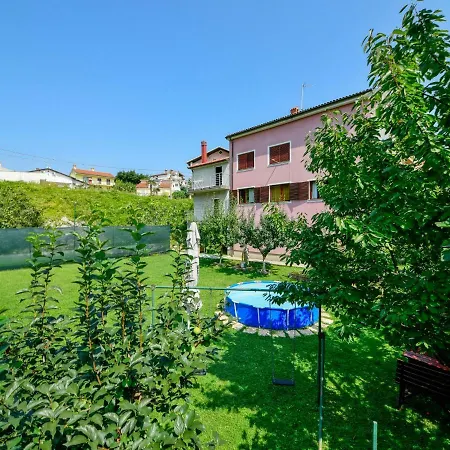 Apartman Laura *